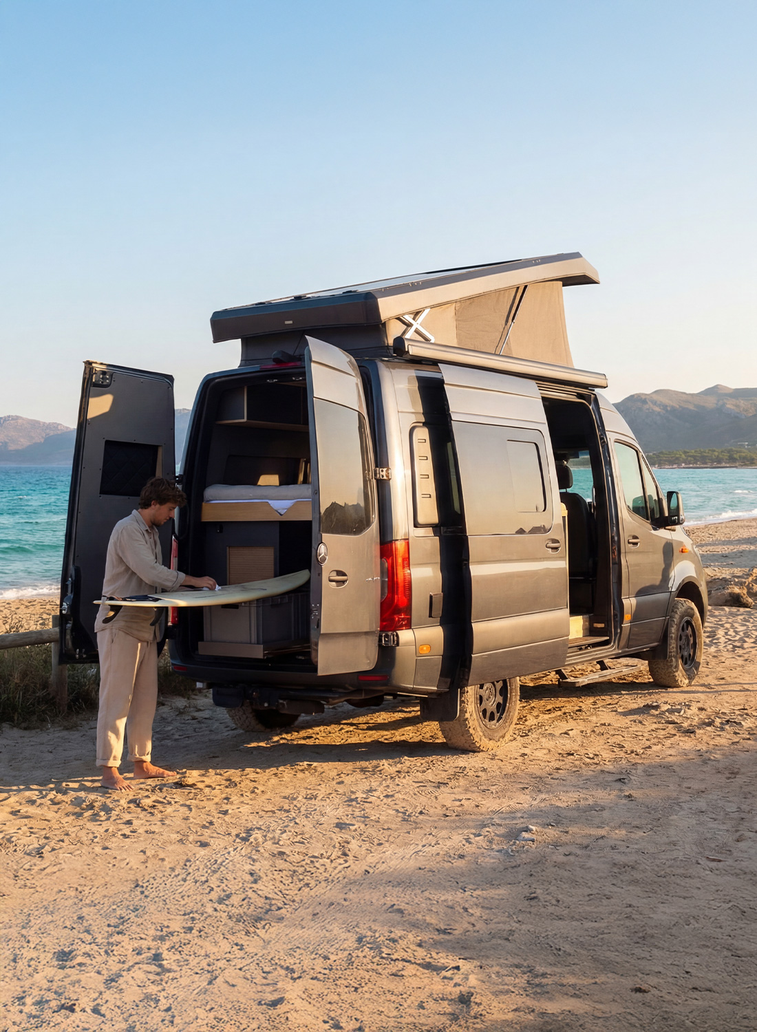 Mercedes Sprinter Campervan mit Aufstelldach